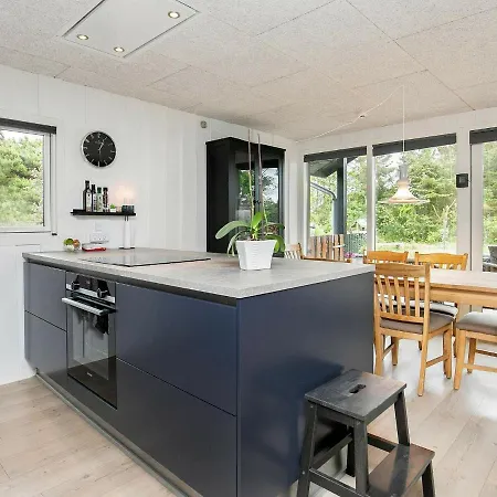 Four-bedroom Holiday In 14 Dom wakacyjny *